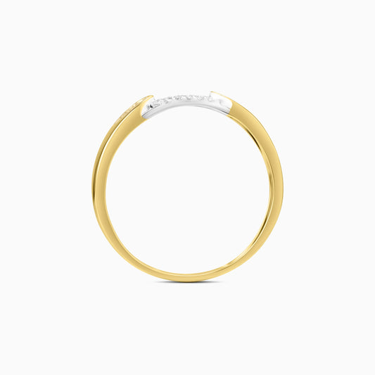 Gold Band with Pavé Diamond Detail Ring