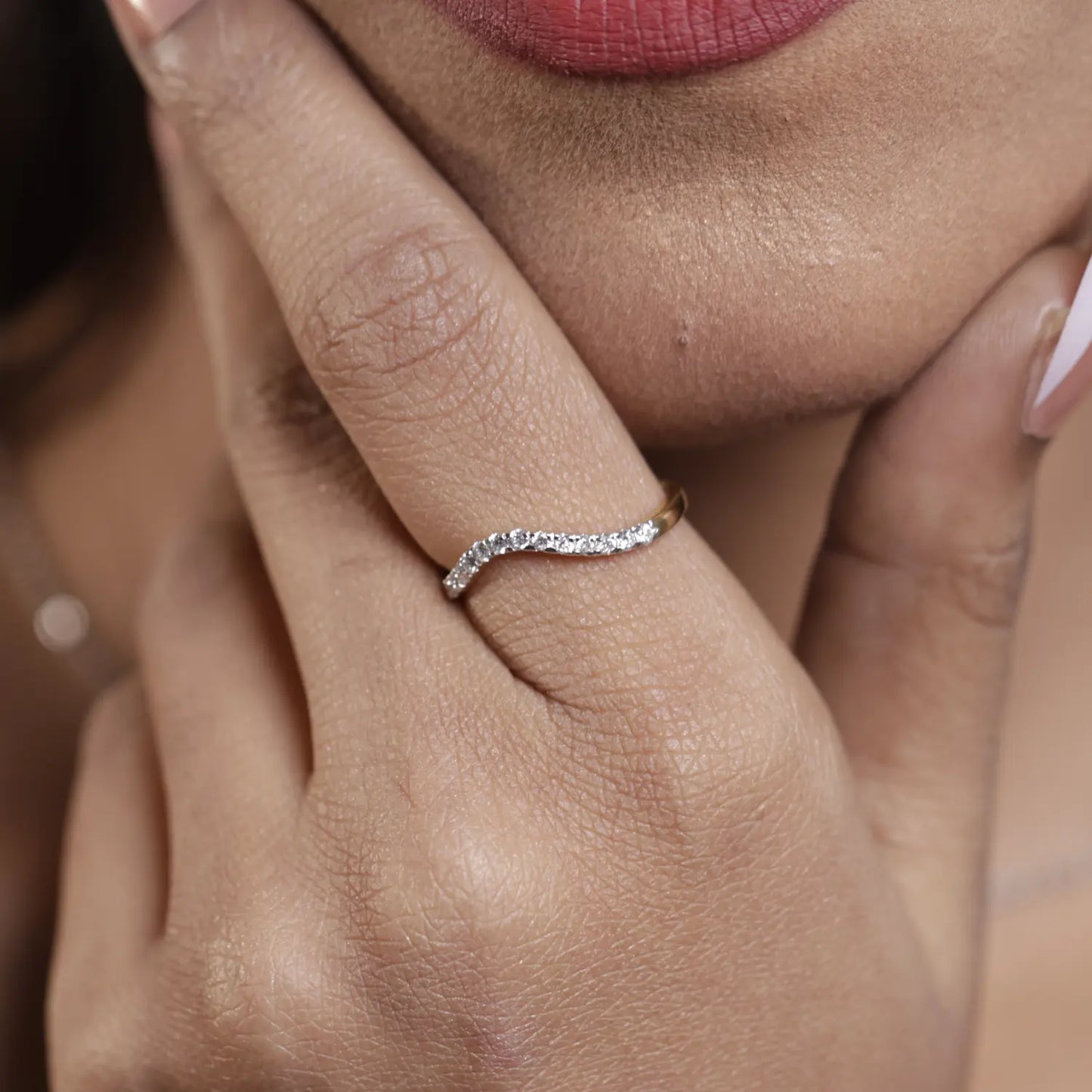 Wavy Gold Diamond Band Ring