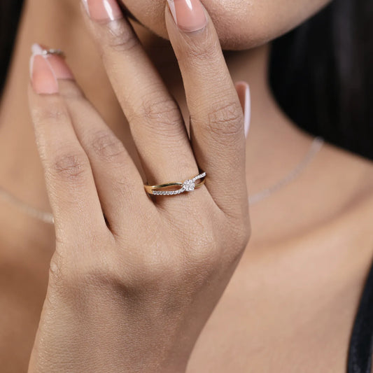 Cluster Diamond Split Band Ring