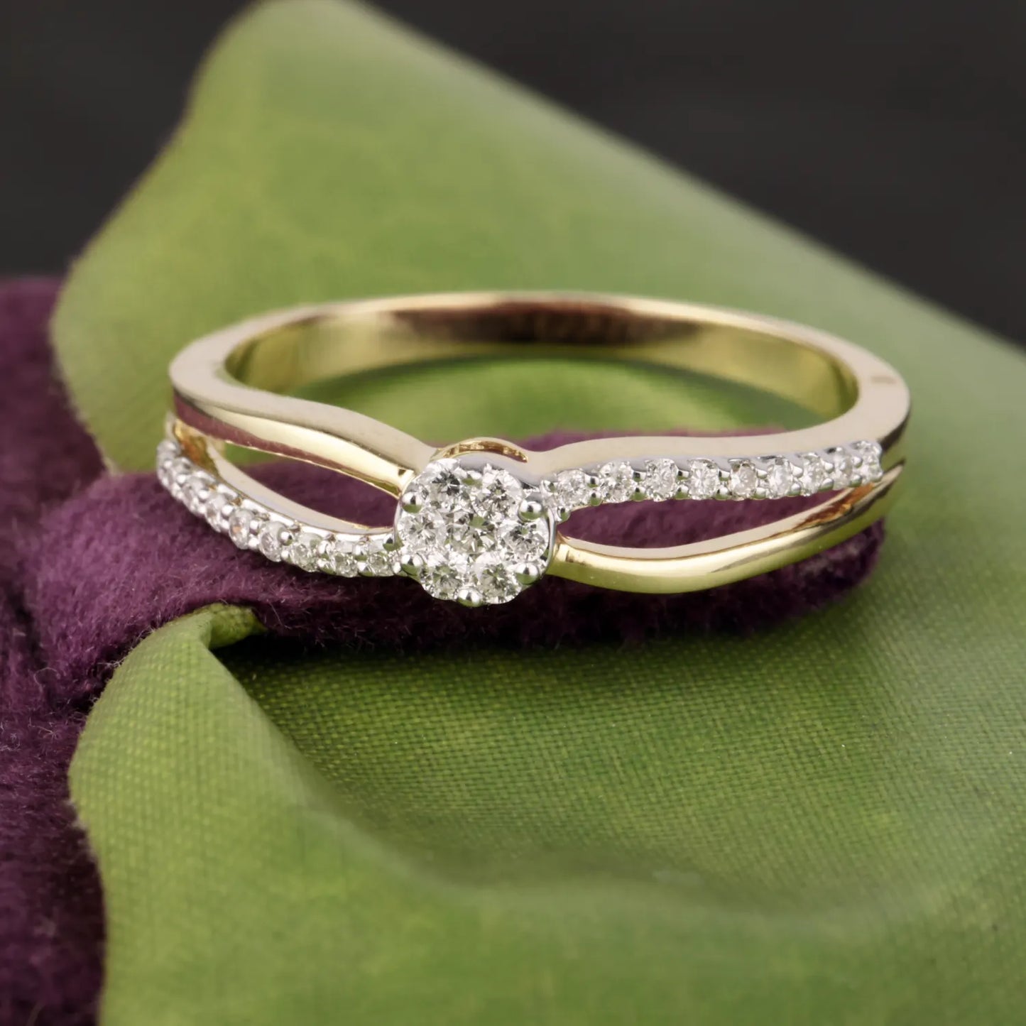 Cluster Diamond Split Band Ring